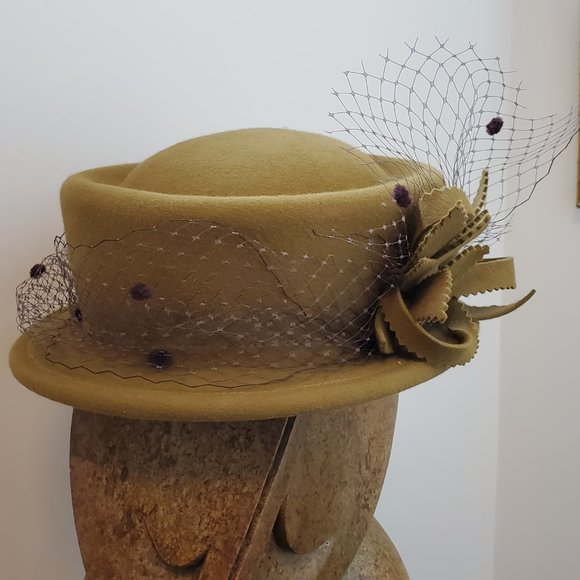 Olive felt small brim boater women's hat - Picture 1 of 3